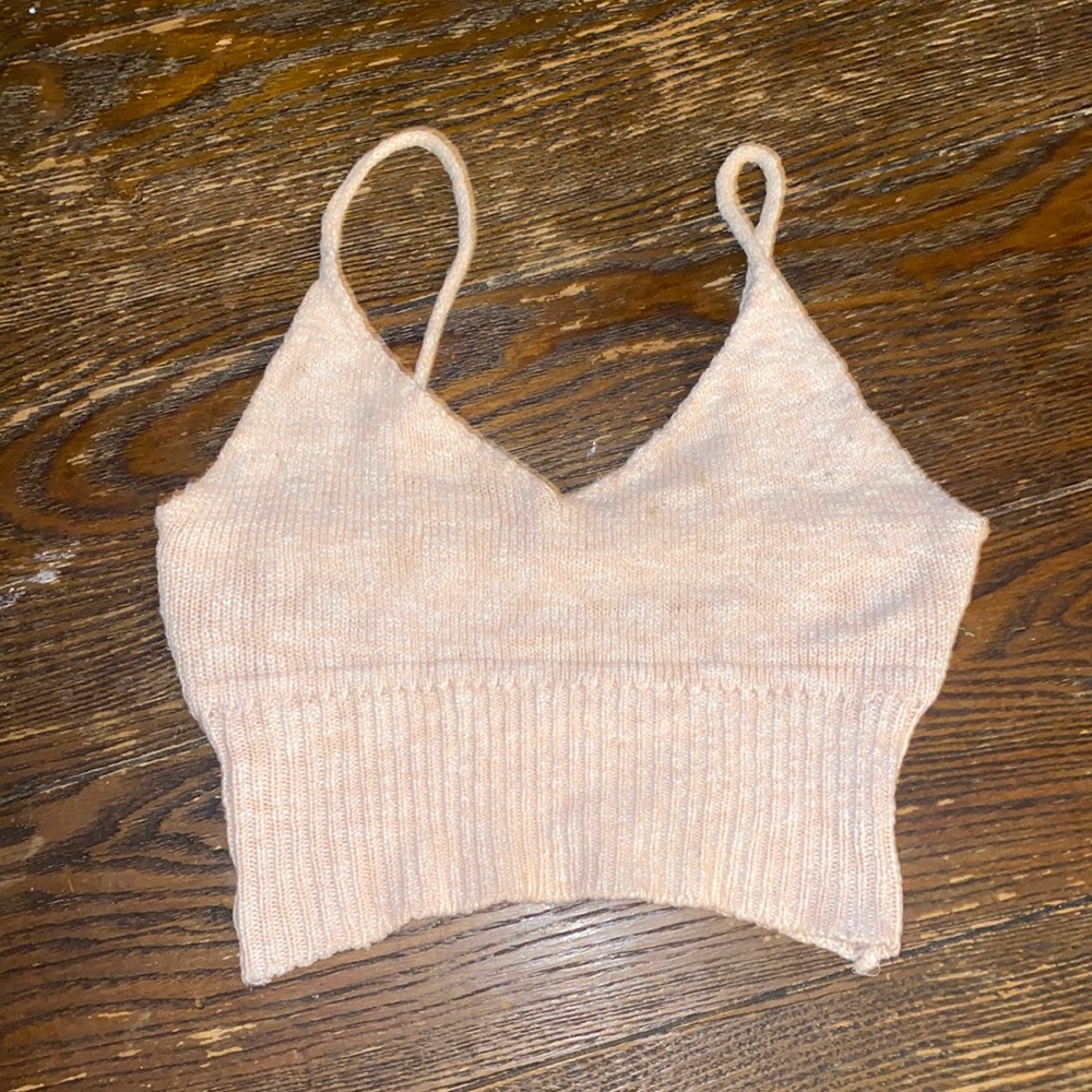 Knitted pink top